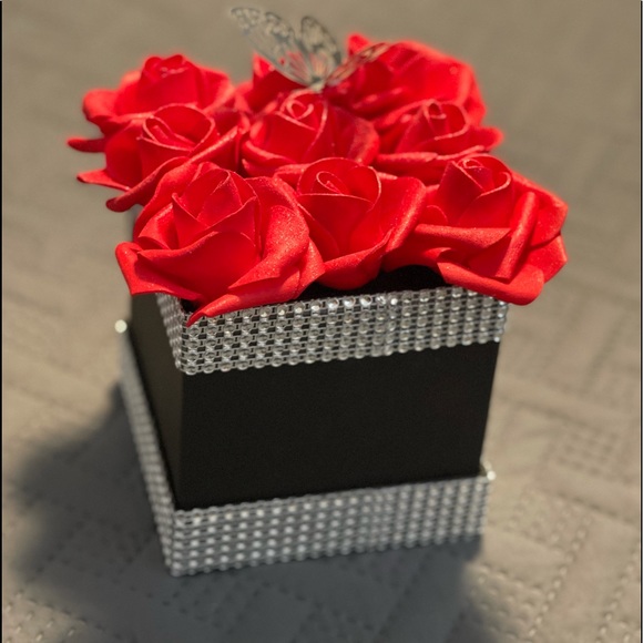 Custom made Flower Boxes - Picture 2 of 3